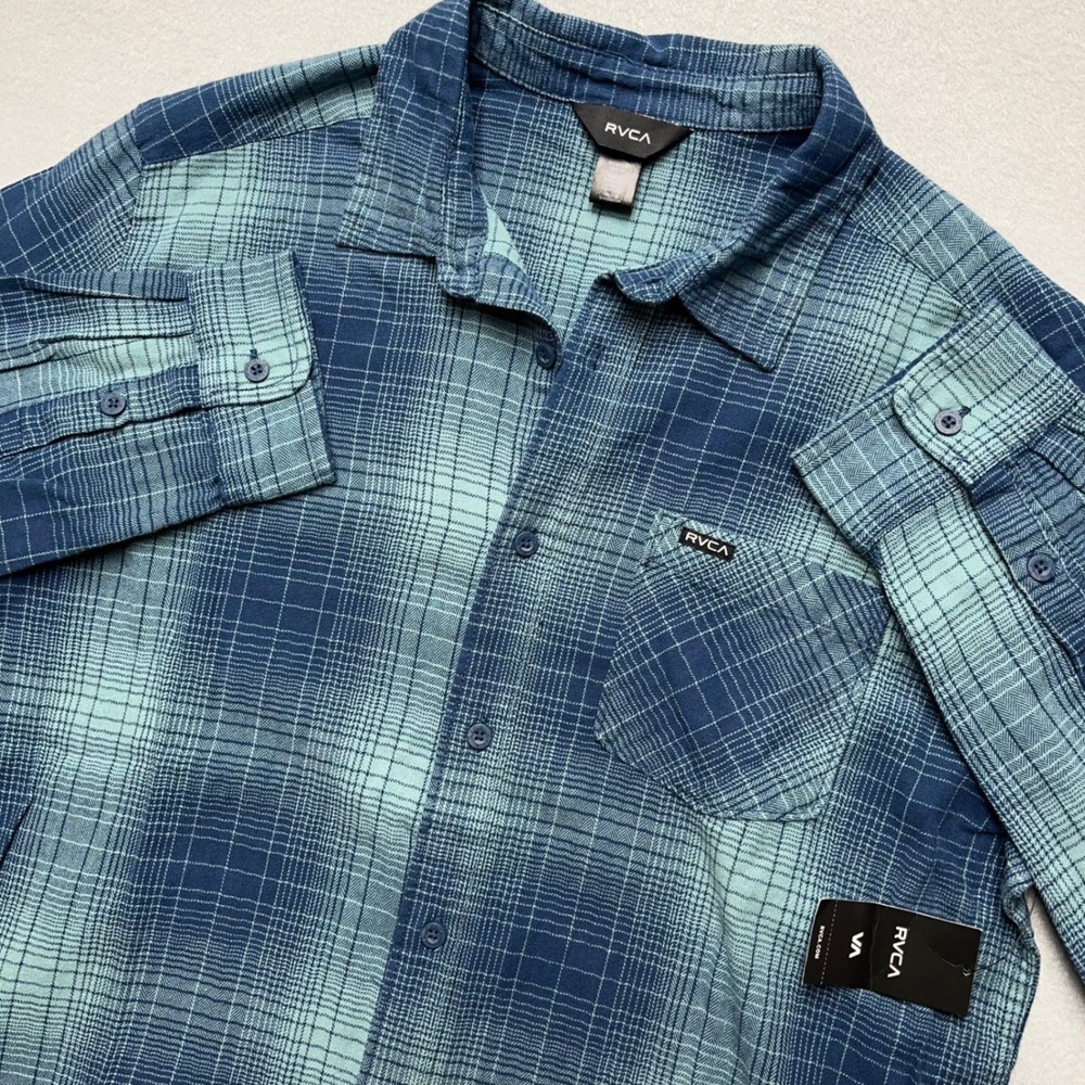 RVCA Cruz LS Mens Medium Blue Teal Plaid Long Sleeve Button Down Shirt‎ NEW